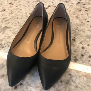 Banana Republic Black flats, 6.5
